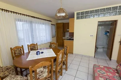 Apartmani Bridić Okrug Gornji - Four Bedroom...