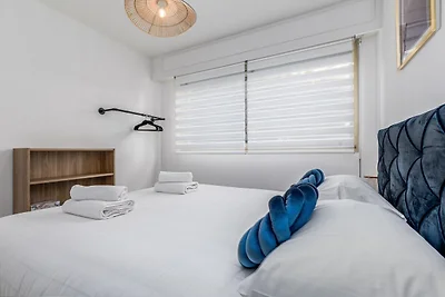 MC Riviera: modern apartment with stunning se...