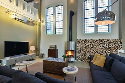 Einzigartige Villa in Rinsumageest mit Sauna