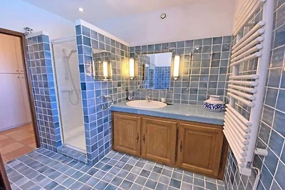 Häuser & Villen für 8 Personen