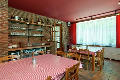 Geräumiges Ferienhaus mit überdachter...