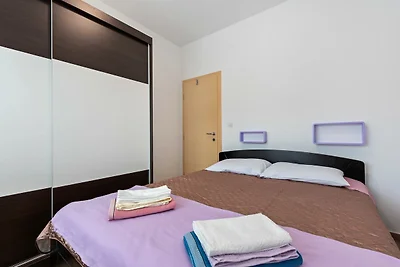 Apartment in Nevi?ane f�r 6 Personen