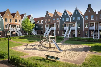 Villa aan het meer in Volendam
