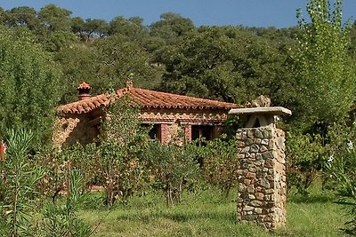 Stenen huis De Uil bij Rio Alajar valleizicht