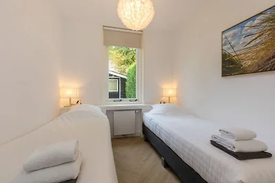 Ferienhaus mit Sauna in Oostkapelle