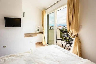Villa Suzy Lux- Duplex Two Bedroom Villa with...