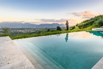 Luxusvilla mit 10 Schlafzimmern in Lucca