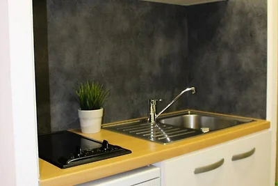 Mini-studio aan de valleizijde aan de voet va...