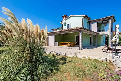 Villa in Labin mit Schwimmbecken