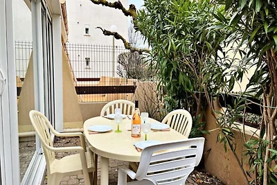 Apartment in Béziers mit geschlossener...