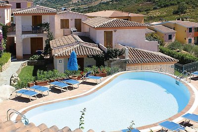 Residence mit Pool in Tanaunella-Budoni-ehema...