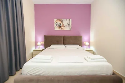 Strandappartement in Albanië met Zwembaden