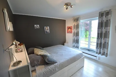 Schicke Ferienwohnung in Polleur mit Sauna