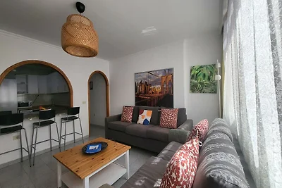 Haus bei Playa de Las Canteras mit Garten