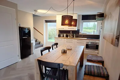 Ferienhaus in Grou in der Nähe des Flusses