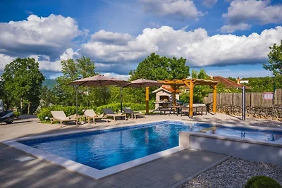 Ferienhaus in Imotski mit Schwimmbecken