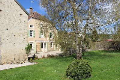 Beautiful country house with enclosed garden ...