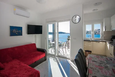 Apartments Happy Holiday - One Bedroom Apartm...