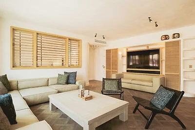 A/C Apt 1BR/4P – 2min van La Ponche...