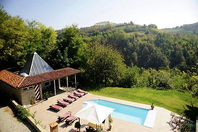 Villa di lusso con piscina a Bastia Mondovì