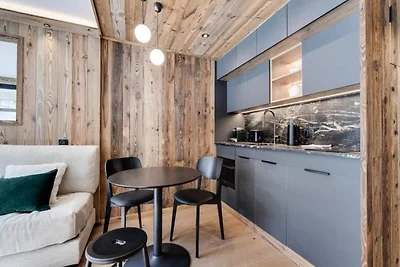 Volledig gerenoveerd appartement, aan de voet...