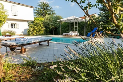 Villa in ibenik mit Swimmingpool