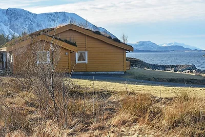 6 Personen Ferienhaus in Aukra
