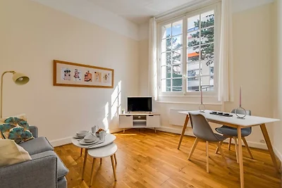 1BDR/2P Apt - in de buurt van Monceau en Arc ...