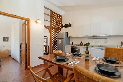 Wohnung in San Teodoro mit Terrasse