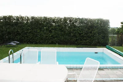 Grazioso appartamento con piscina in comune s...