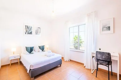 Villa in Galé mit Pool nahe Stränden