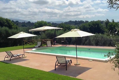 Accogliente casa vacanze con piscina