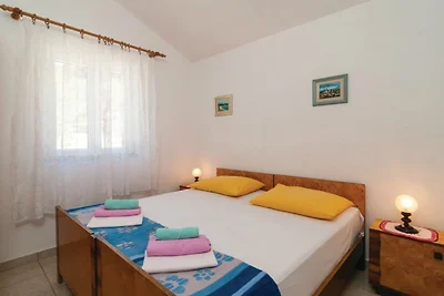 Holiday Home Blossom - Four Bedroom Holiday H...