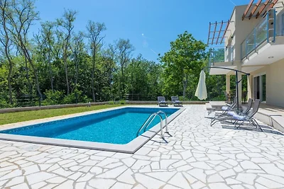 Villa in Labin mit Schwimmbecken