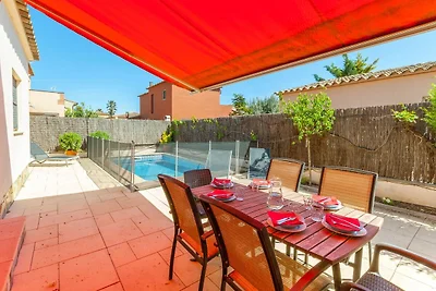 Schöne Villa mit privatem Swimmingpool an der...