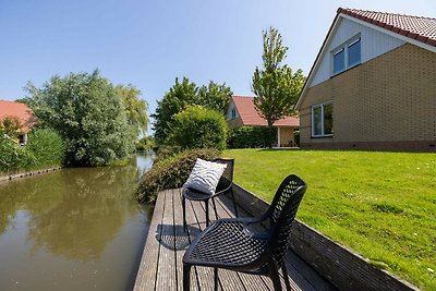 Huis met vaatwasser, 19 km. van Hoorn