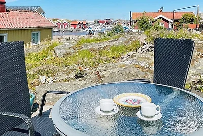 4 Personen Ferienhaus in Rönnäng-By Traum
