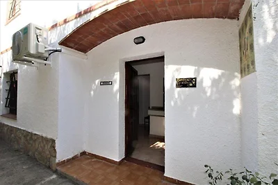 Komfortable Wohnung mit Gemeinschaftspool