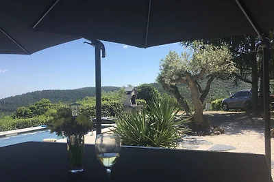 Villa in Berlou mit Swimmingpool