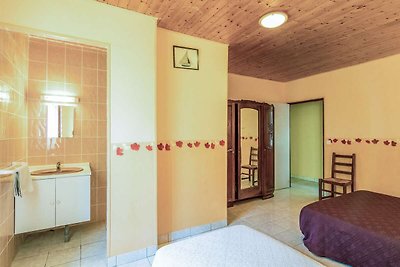 Casa vacanze tranquilla con piscina in comune