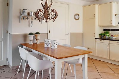 Elegantes Ferienhaus in Baarlo mit Garten