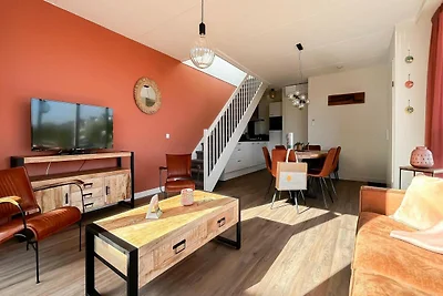 Haus am Wasser mit Terrasse für 6 Personen