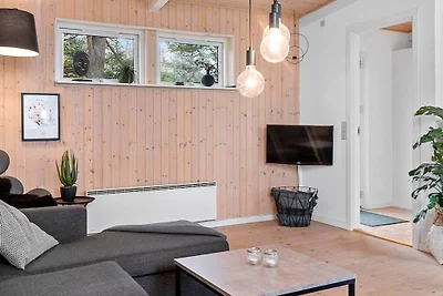6 persoons vakantie huis in Væggerløse-By...