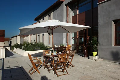 Ris. La Barbacane, Carcassonne, monolocale pe...