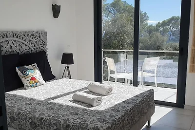 Architektonische Villa mit Swimmingpool