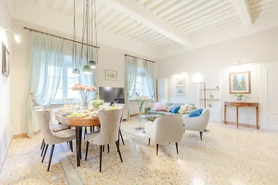 Appartement in Lucca in Palazzo Arnolfini