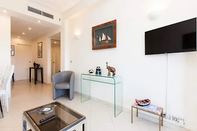 Apartment an der La Croisette mit Meerblick