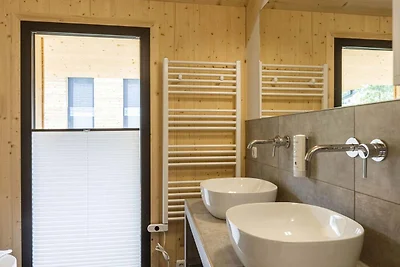 Attraktives Ferienhaus mit Pool