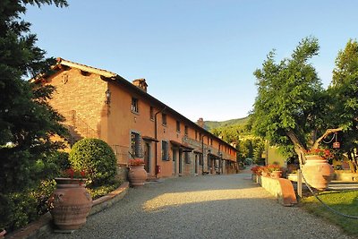 Wohnung in San Donato in Fronzano mit Garten
