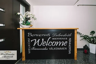 Bled Prestigious and Stylish Apartments - Sta...